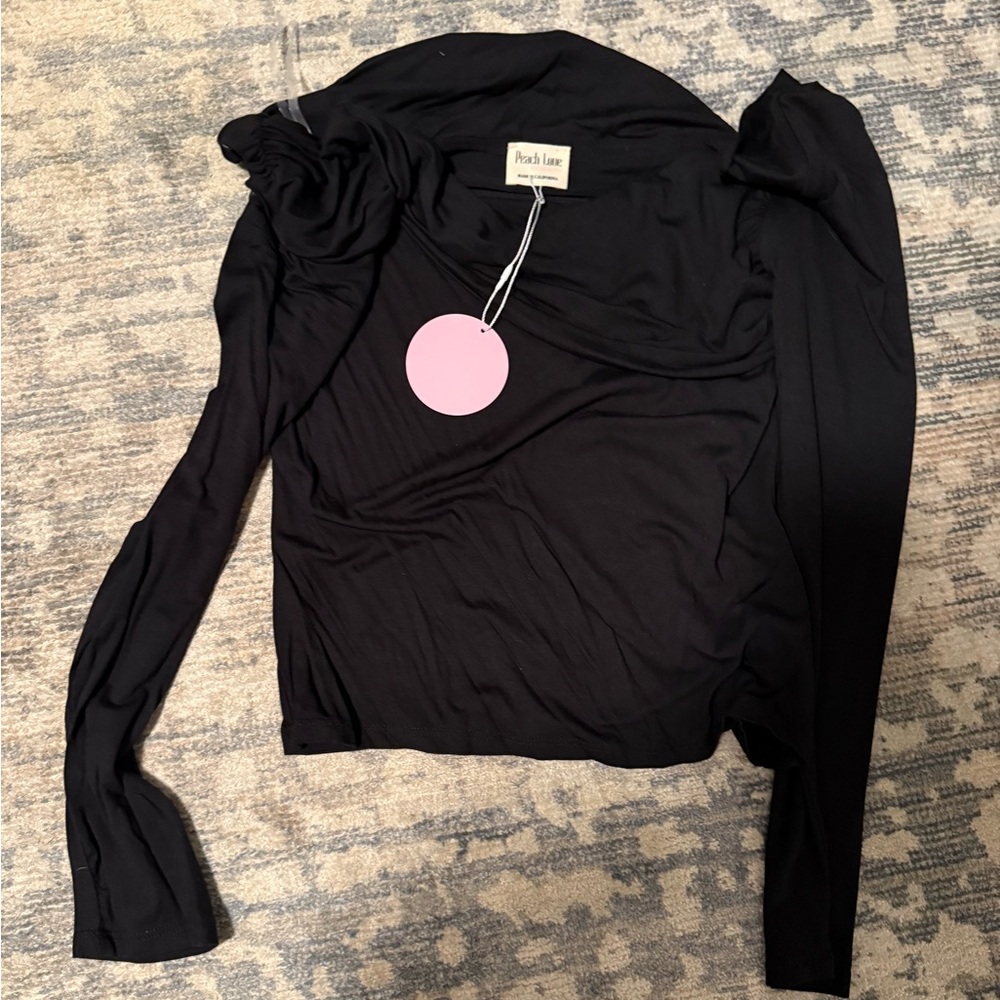 BN Peach Lane black long sleeve top